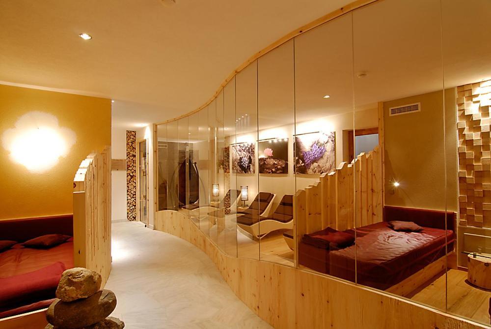 Hotel Talblick Ortisei Exterior photo