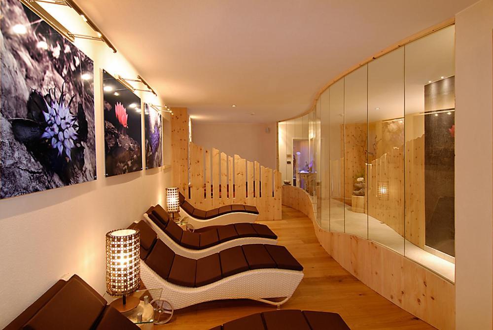 Hotel Talblick Ortisei Exterior photo