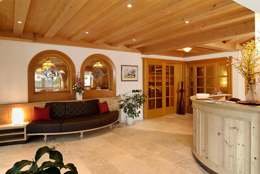 Hotel Talblick Ortisei Exterior photo