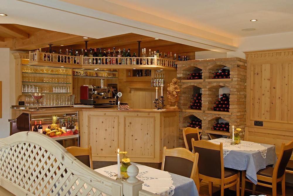 Hotel Talblick Ortisei Exterior photo