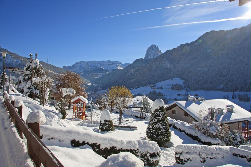 Hotel Talblick Ortisei Exterior photo