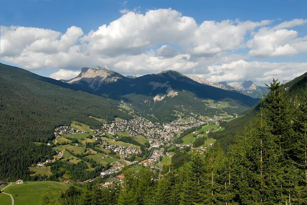 Hotel Talblick Ortisei Exterior photo